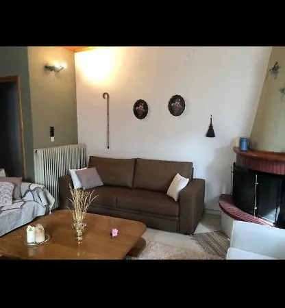 Apartment Charoula Fthiotidas *