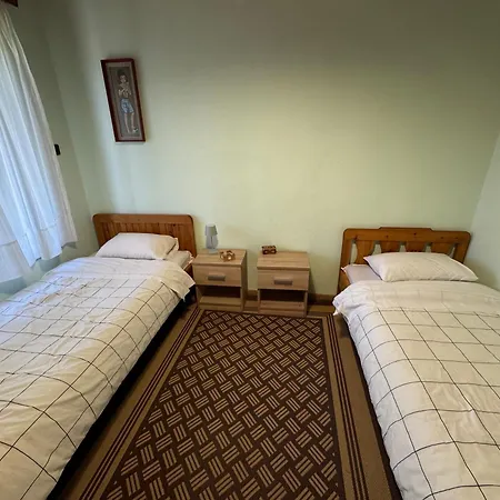 Charoula Fthiotidas *